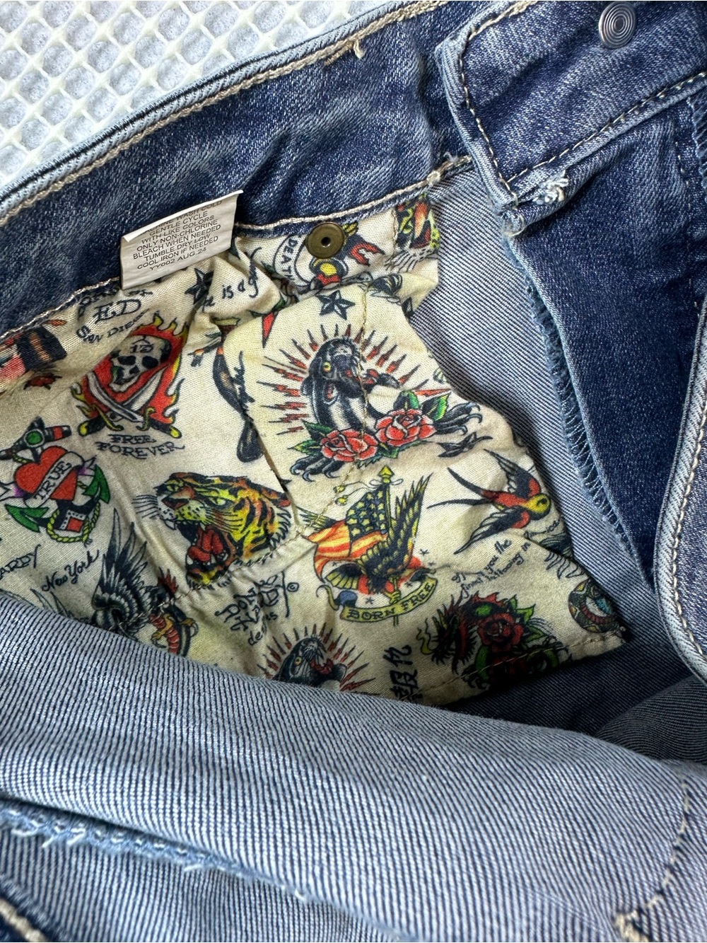 Ed Hardy Y2K True Love Embroidered Denim Fit and Flare Women's Jeans Size 30 - Picture 7 of 11